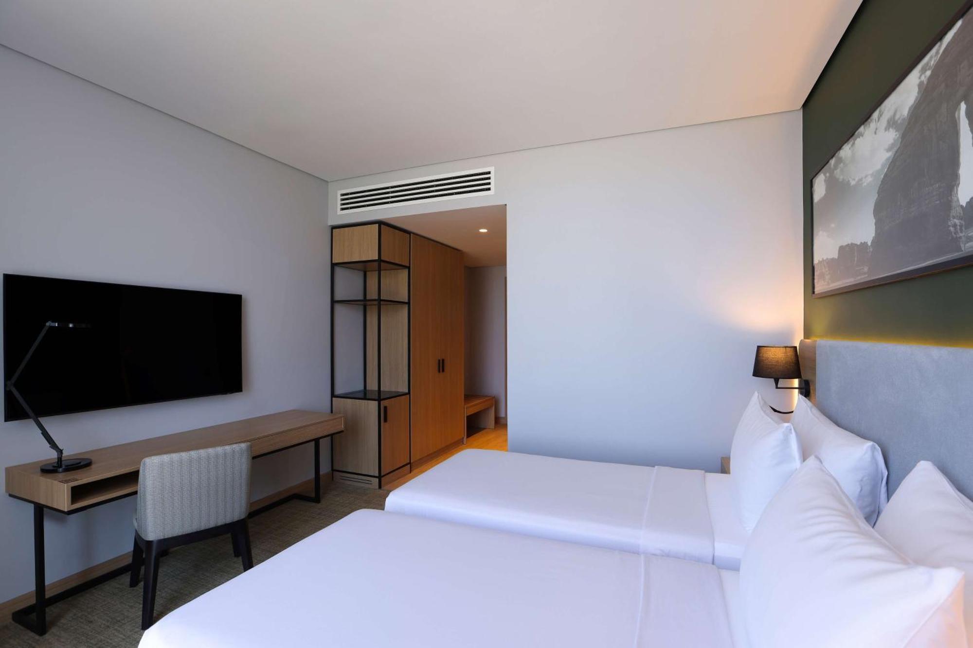 Radisson Hotel & Residence Riyadh Olaya Ngoại thất bức ảnh