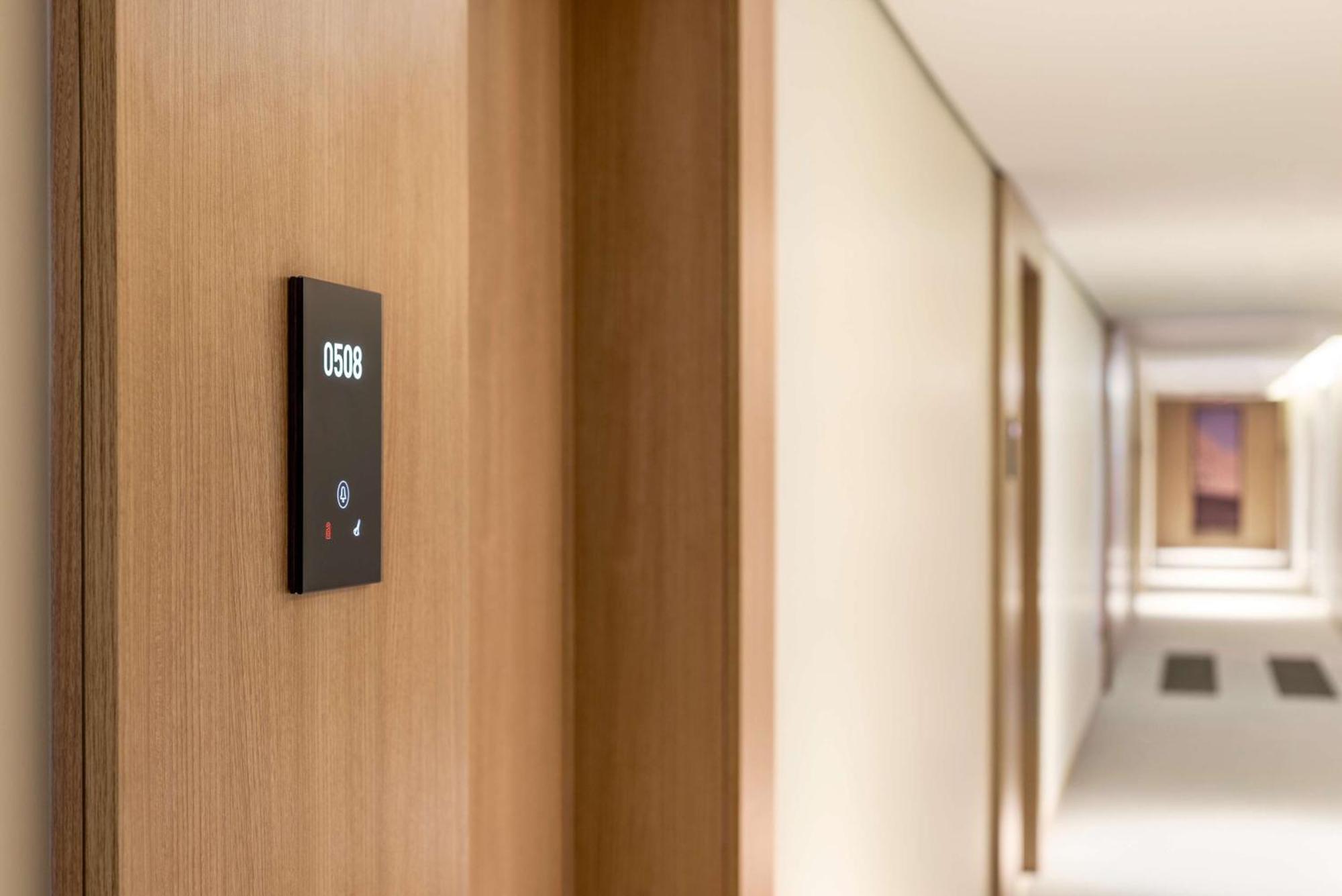 Radisson Hotel & Residence Riyadh Olaya Ngoại thất bức ảnh