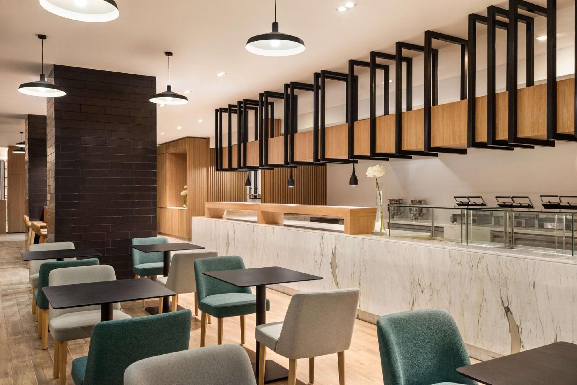Radisson Hotel & Residence Riyadh Olaya Ngoại thất bức ảnh