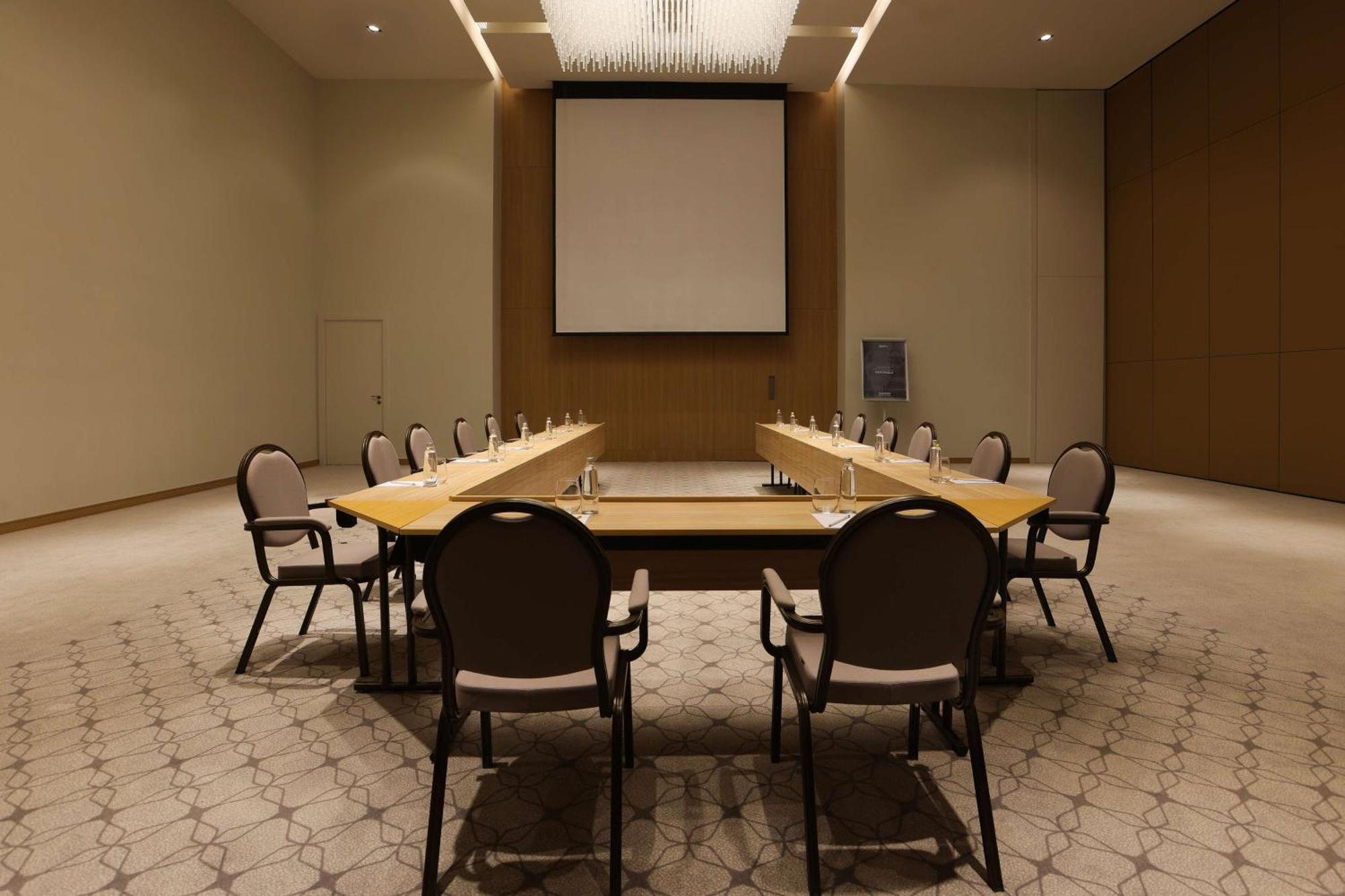 Radisson Hotel & Residence Riyadh Olaya Ngoại thất bức ảnh